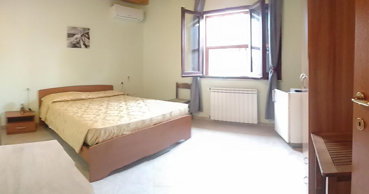 La Contea Bed & Breakfast SantʼAnna Arresi Exterior foto